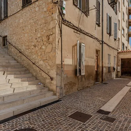 Frgk - 3 Bedroom Historic Center