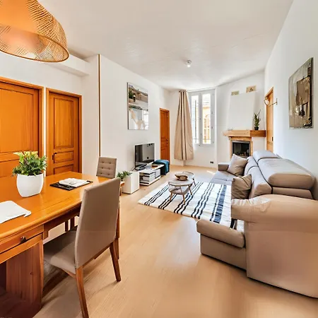 Appartement Frgk - 3 Bedroom Historic Center