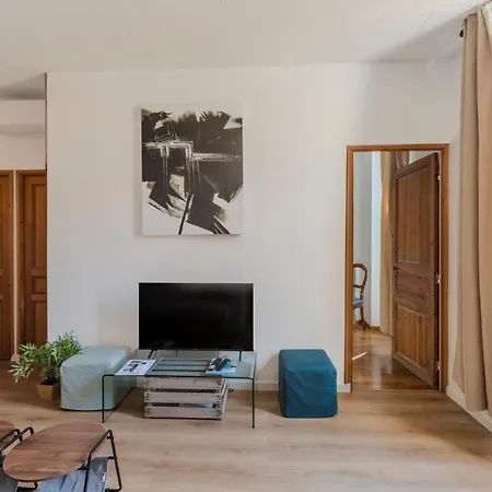 Frgk - 3 Bedroom Historic Center Appartement *